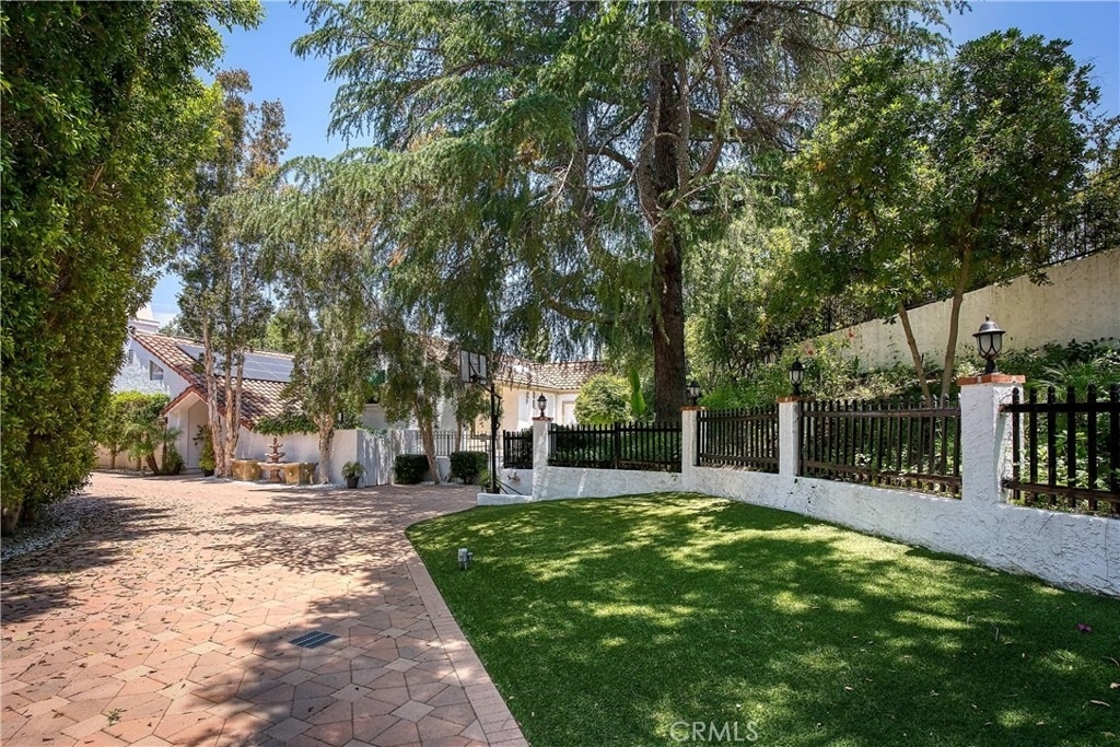 4414 Park Mallorca - Photo 1