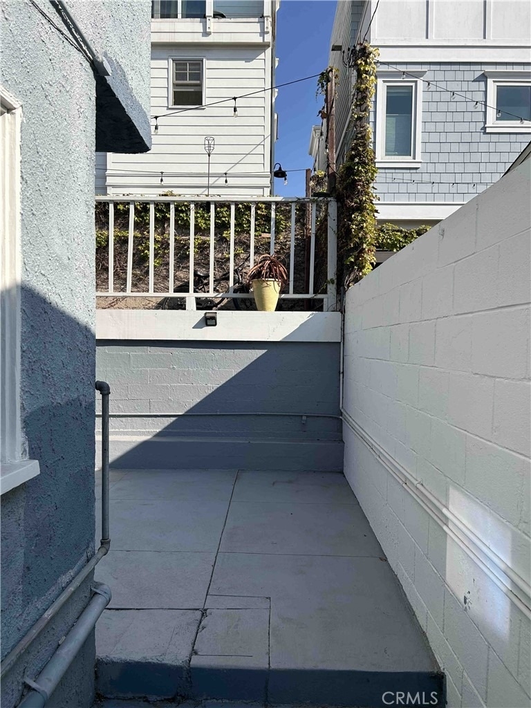 224 Bayview - Photo 10