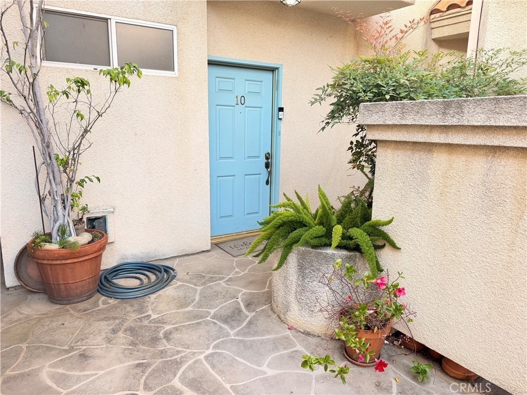 4970 Kester Avenue - Photo 14