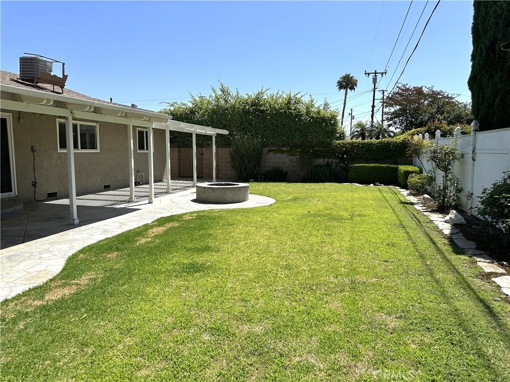 1420 E Lomita - Photo 12