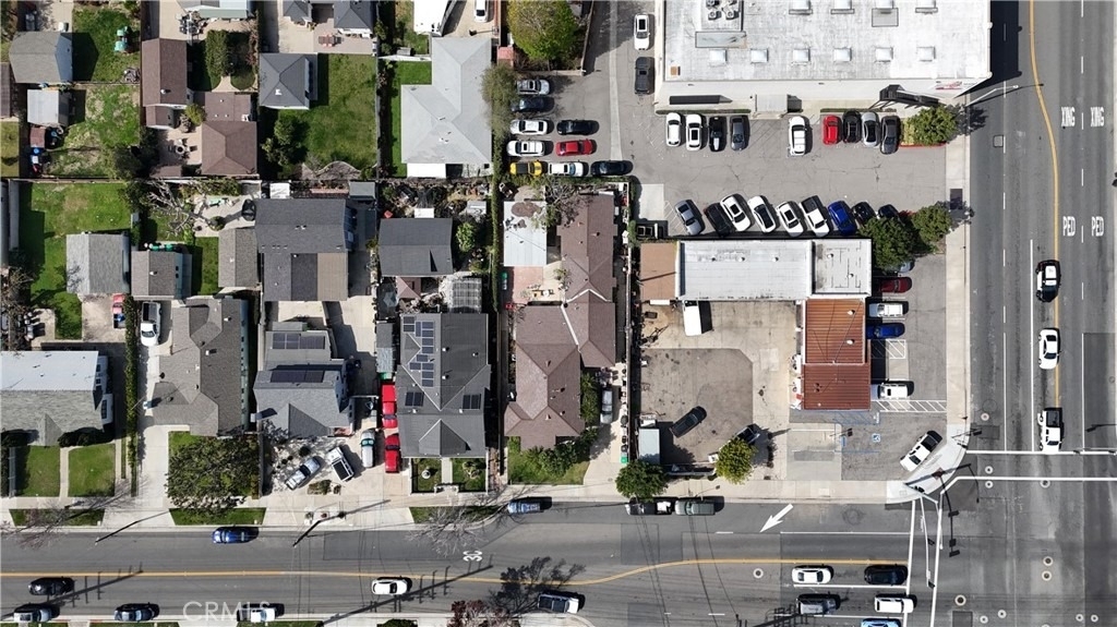 132 S Batavia Street - Photo 2
