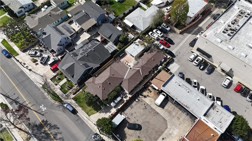 132 S Batavia Street - Photo 1