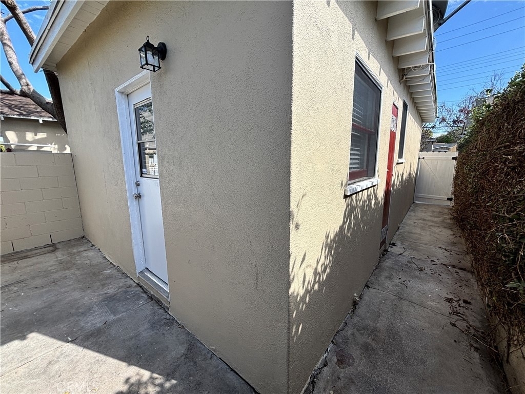 132 S Batavia Street - Photo 13