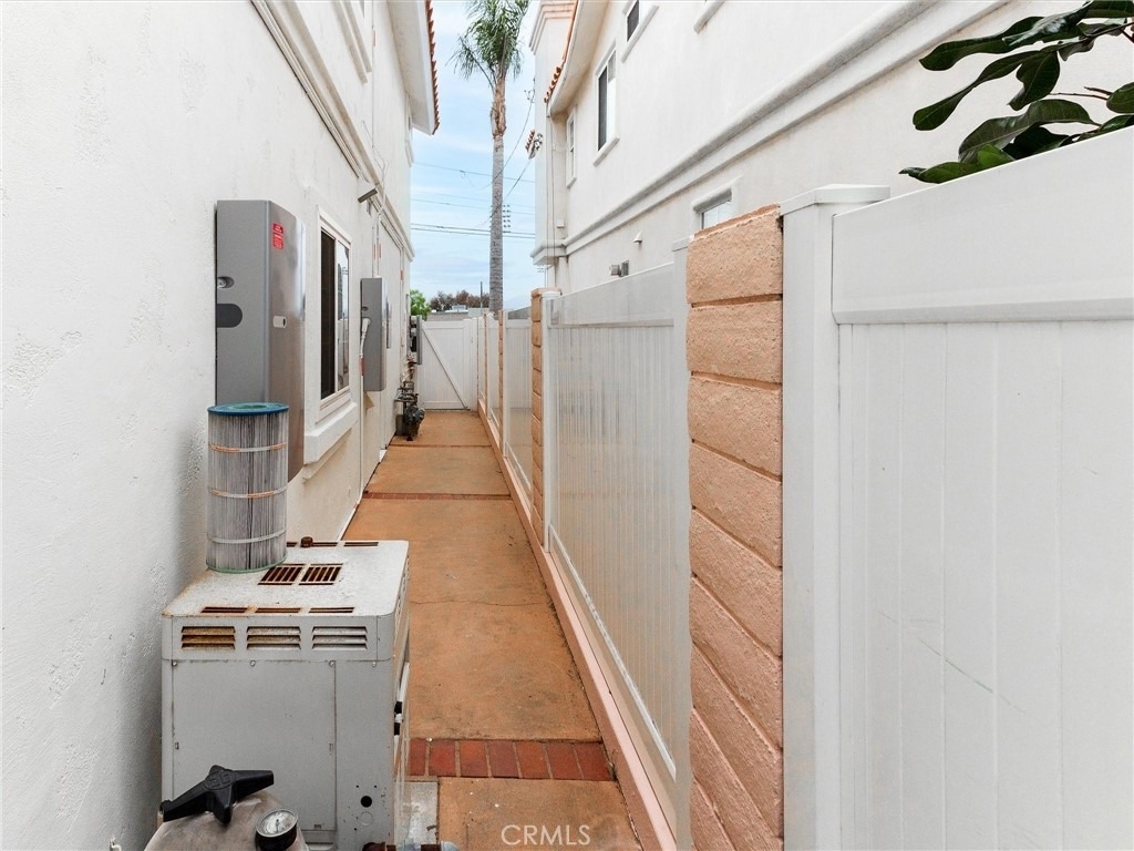 2703 Huntington Lane - Photo 33