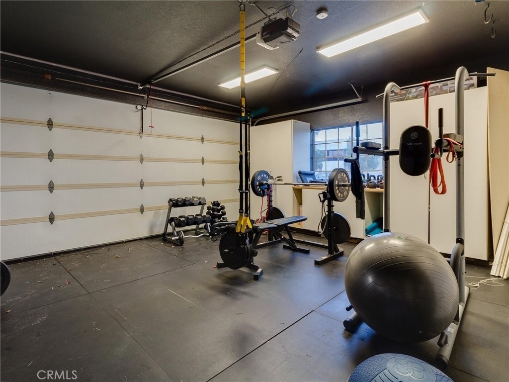 2703 Huntington Lane - Photo 36