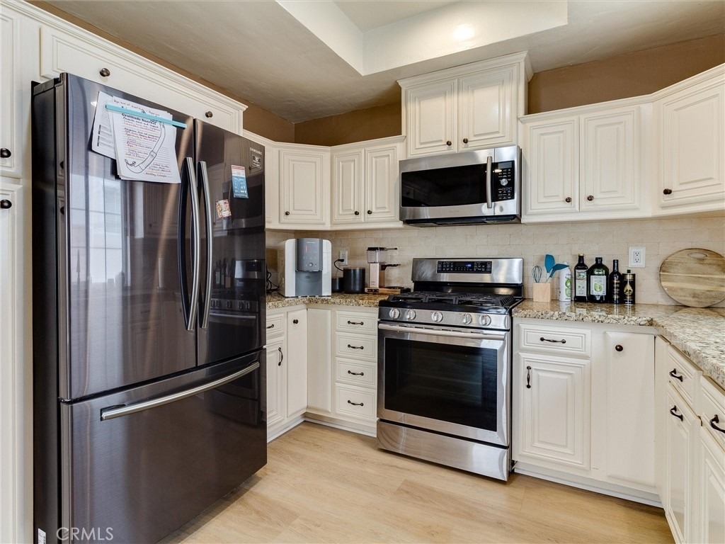 2703 Huntington Lane - Photo 16