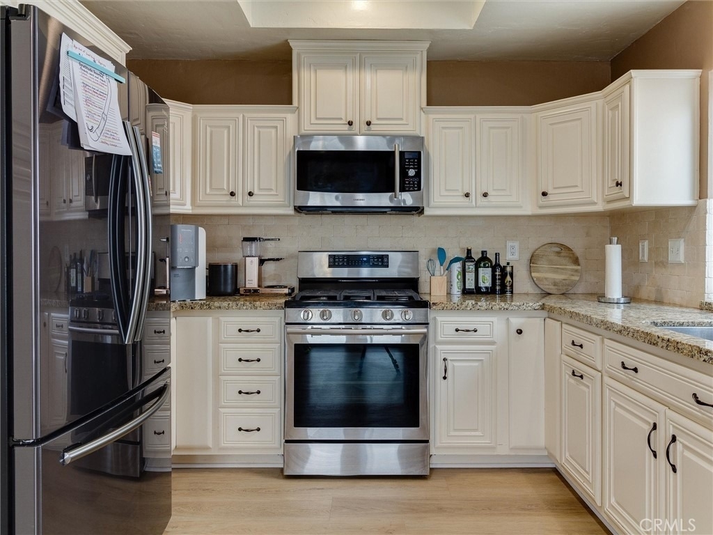 2703 Huntington Lane - Photo 17