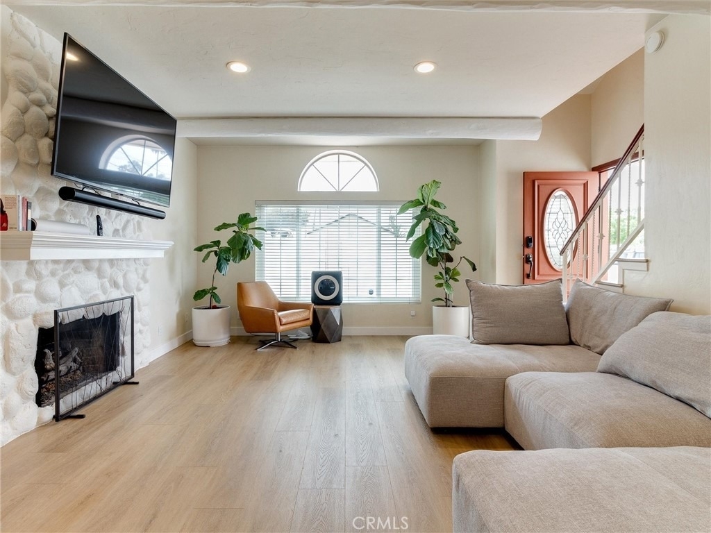 2703 Huntington Lane - Photo 5