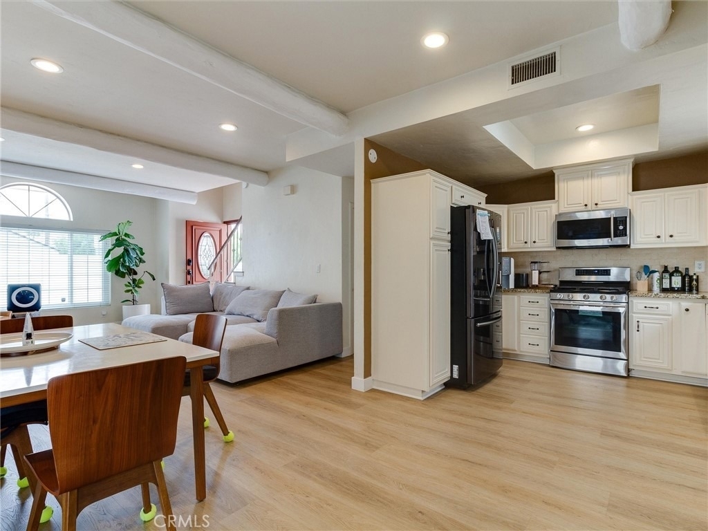 2703 Huntington Lane - Photo 9