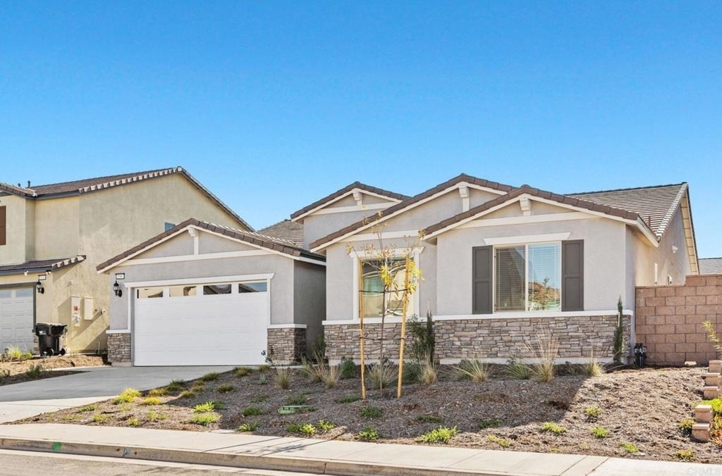 32907 Cambury Pl - Photo 2