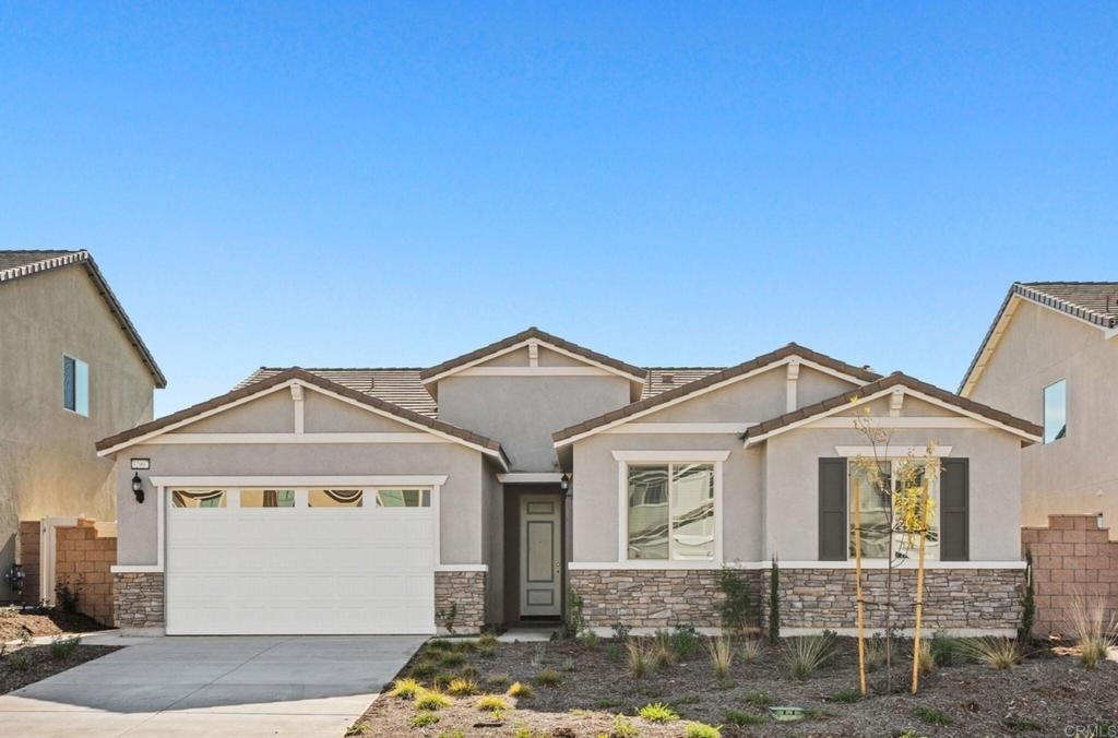 32907 Cambury Pl - Photo 1