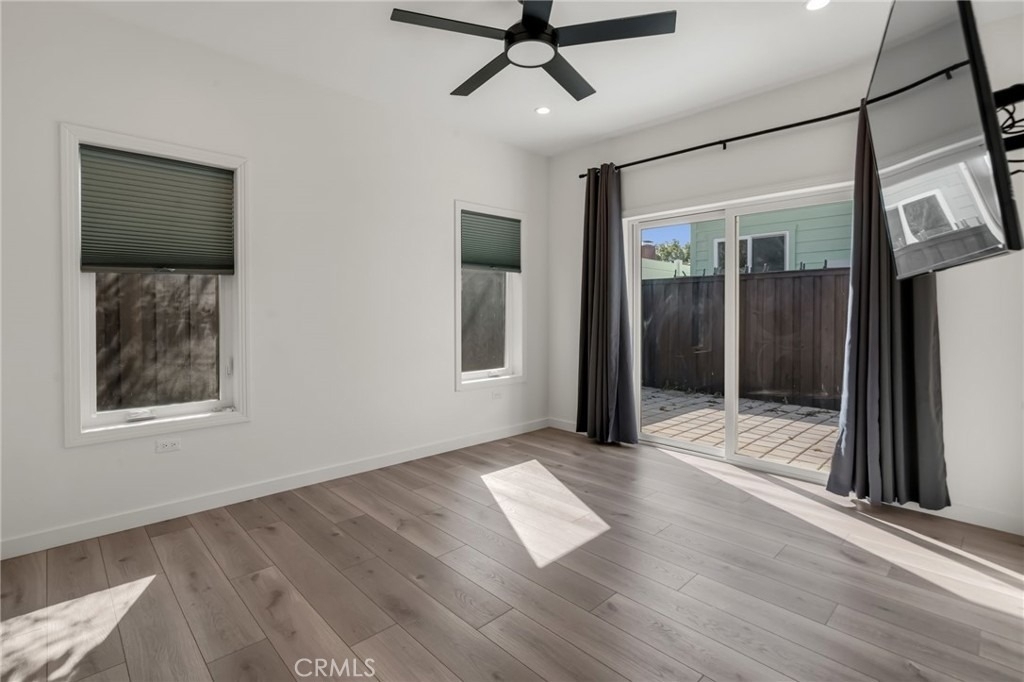 22434 Berdon St - Photo 17