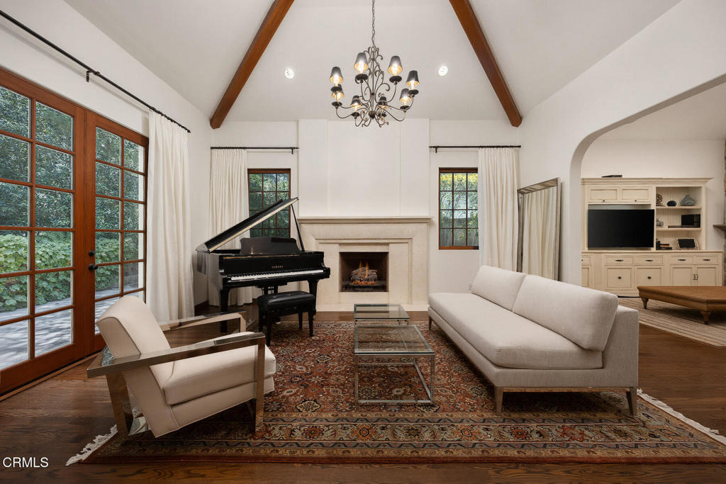 1925 Tondolea Lane - Photo 6