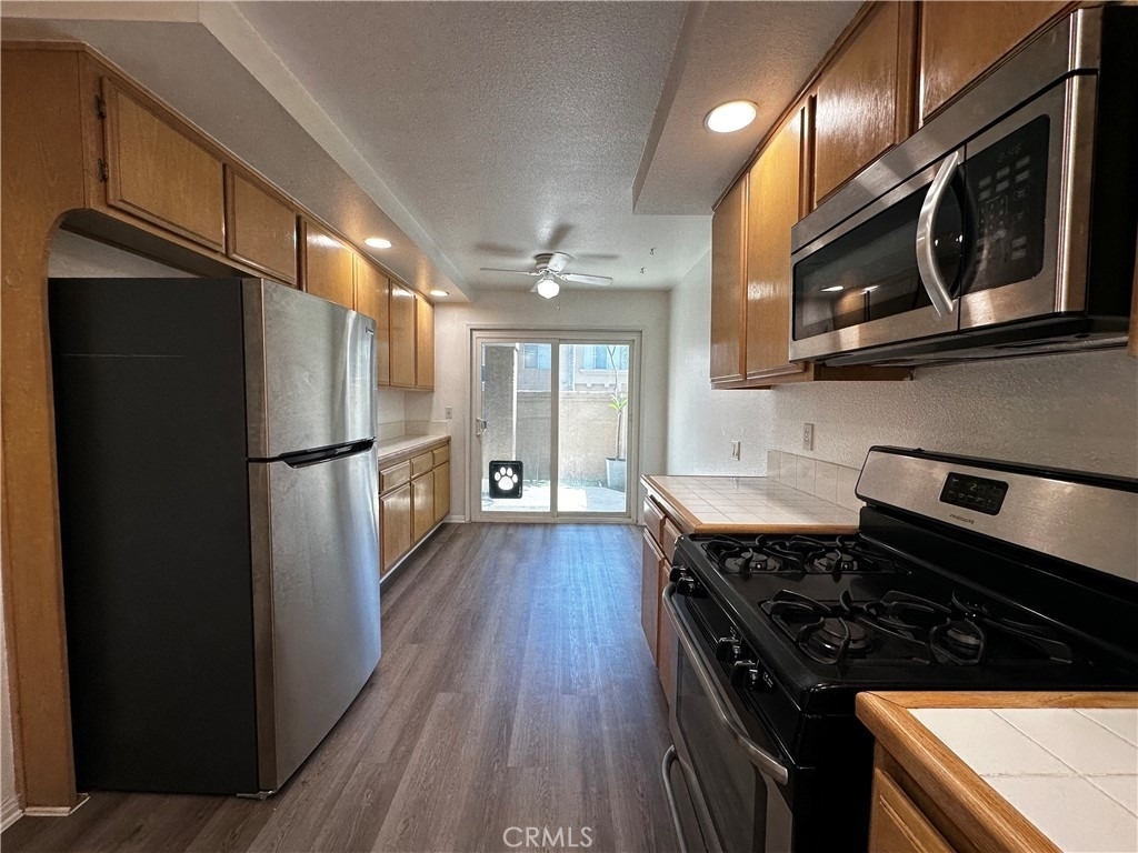 3121 E Genoa - Photo 4