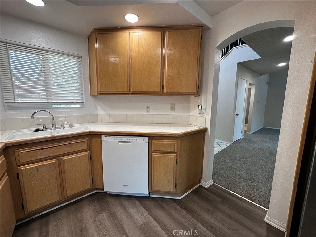 3121 E Genoa - Photo 5
