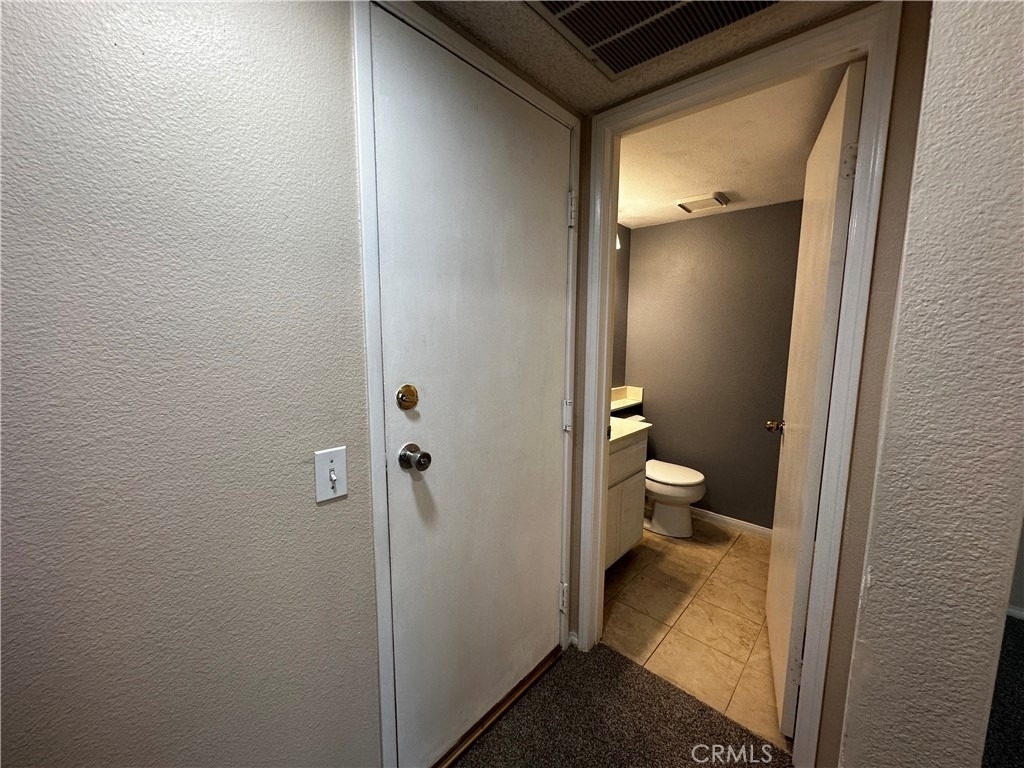 3121 E Genoa - Photo 8