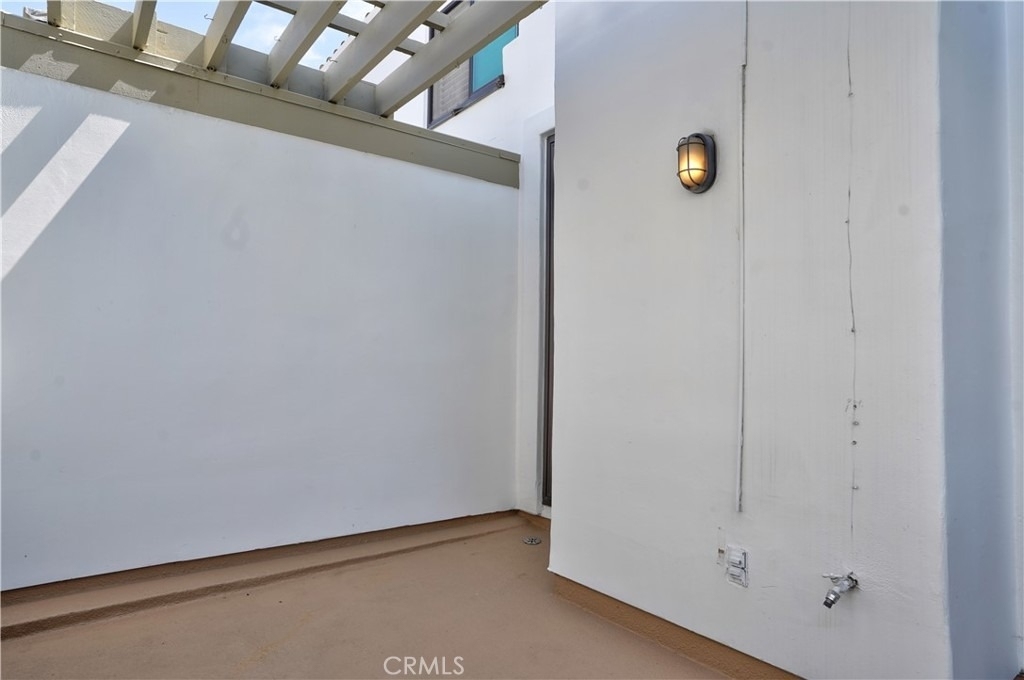 7401 Seabluff Drive - Photo 17
