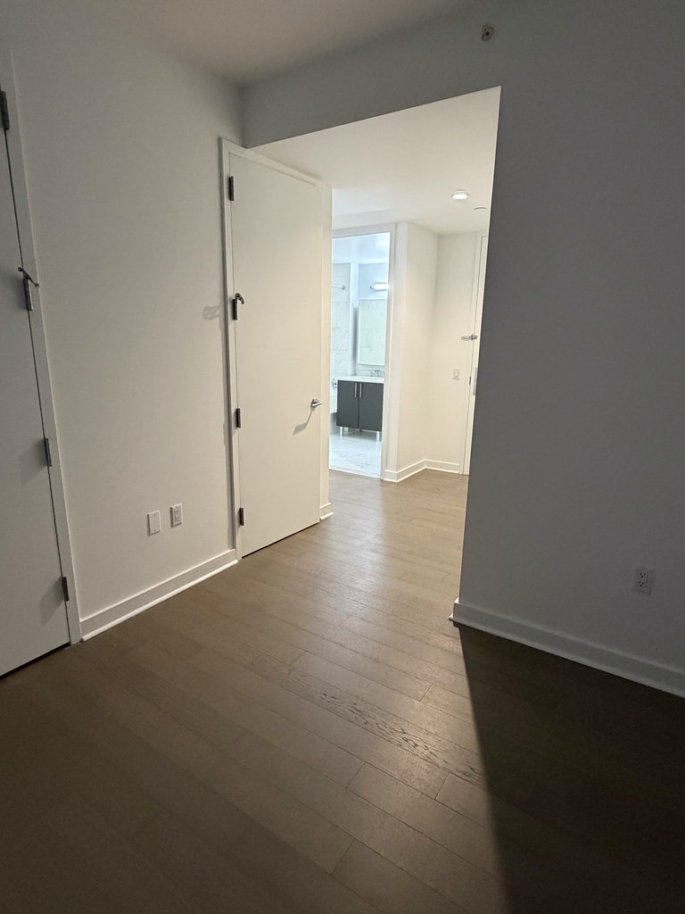 5th Avenue - Photo 10