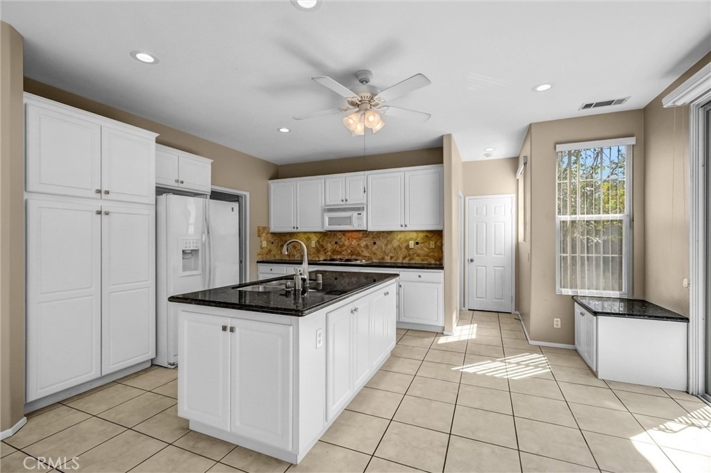 11625 Maynard - Photo 5