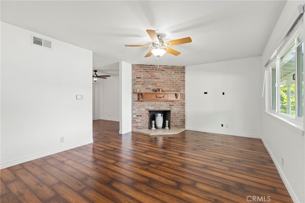 10172 Ascot - Photo 1