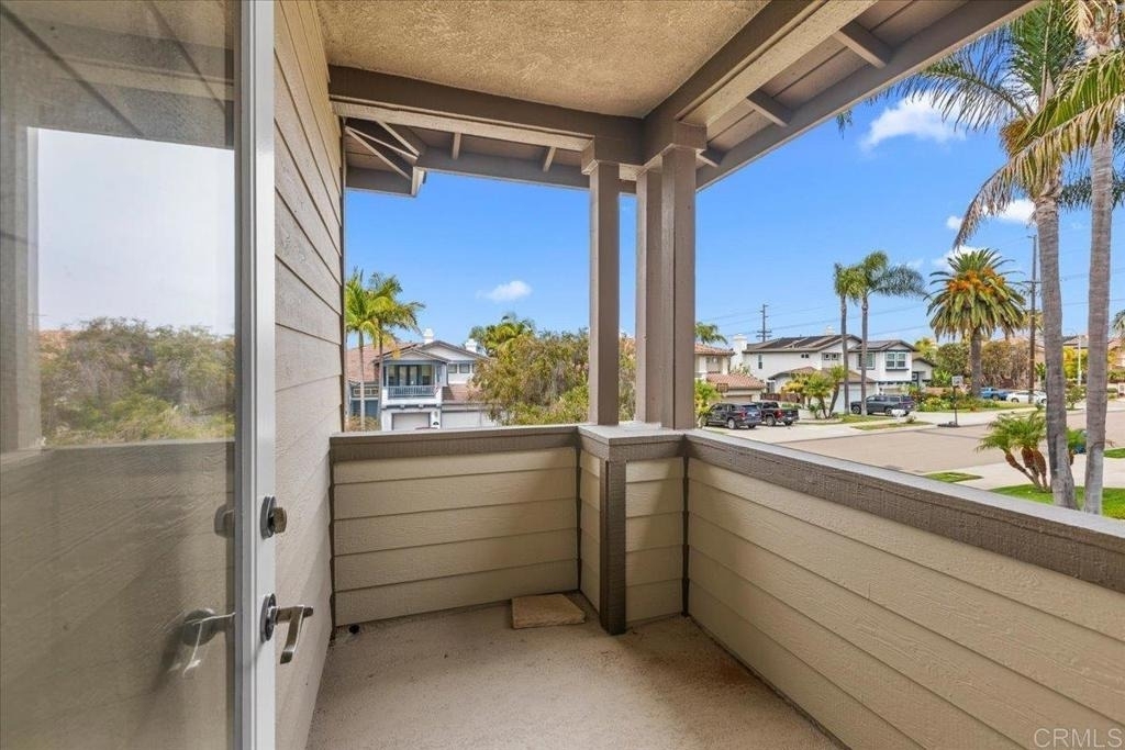 219 Pacific View Lane - Photo 33