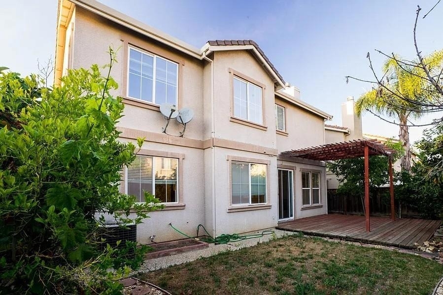 2207 Spanish Court - Photo 15