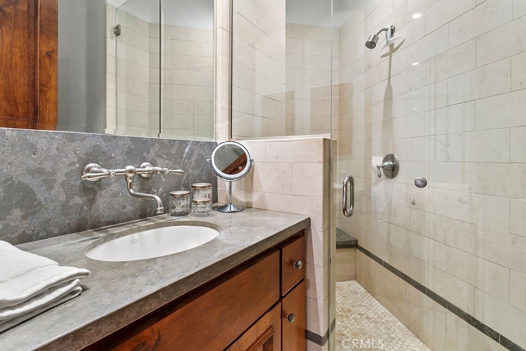 136 Emerald Bay - Photo 18