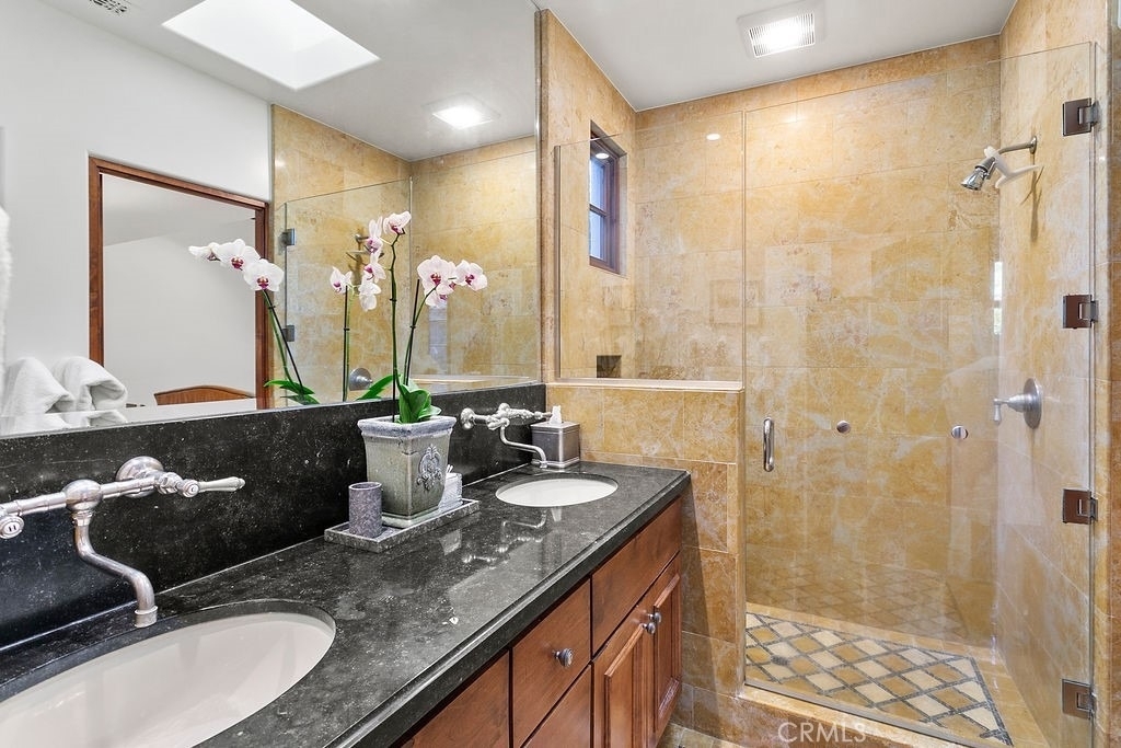 136 Emerald Bay - Photo 15