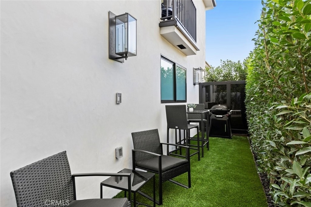 436 Cornell Drive - Photo 3