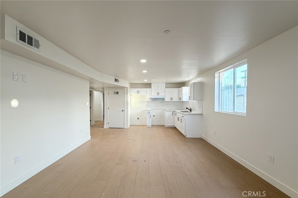 2120 E 92nd Street - Photo 10