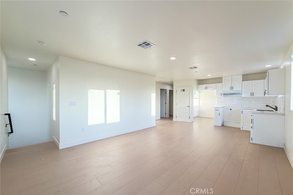 2120 E 92nd Street - Photo 21