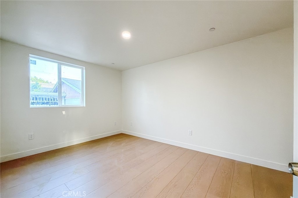 2120 E 92nd Street - Photo 18