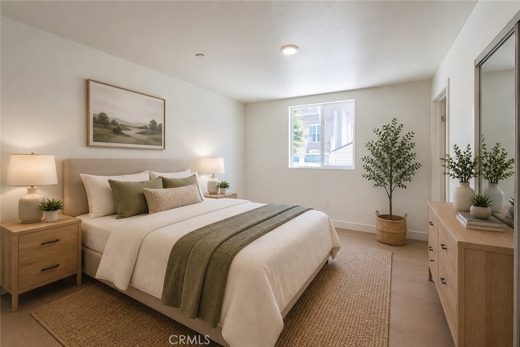 734 E 52nd Street - Photo 6