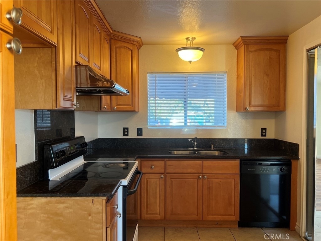 238 Hillcrest Drive - Photo 8