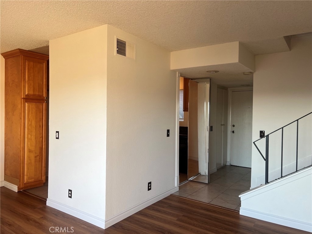 238 Hillcrest Drive - Photo 6