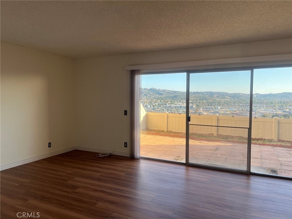 238 Hillcrest Drive - Photo 2