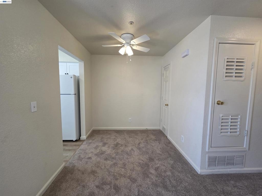 2255 Chestnut St - Photo 5