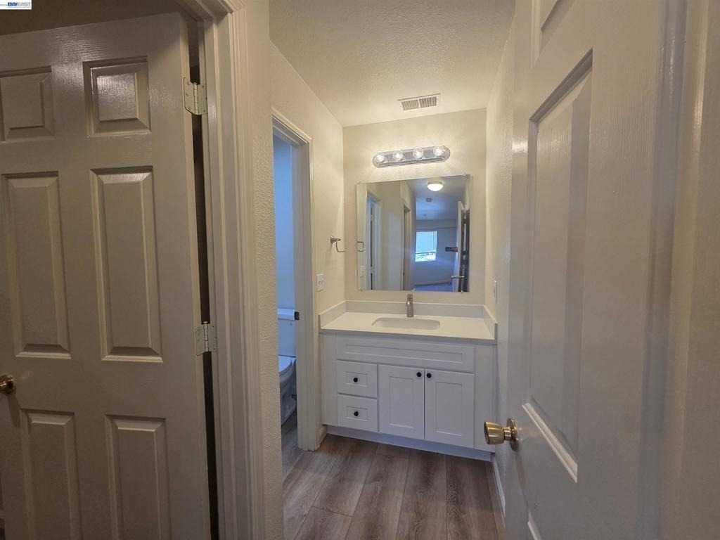 2255 Chestnut St - Photo 39