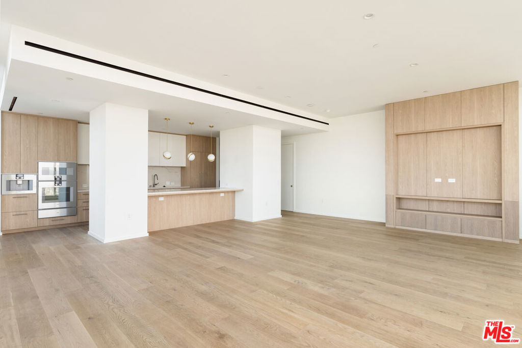1000 W 8th Street - Photo 11