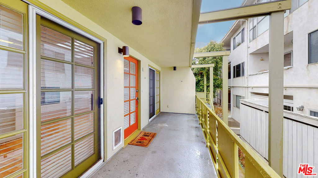 1123 10th Street - Photo 3