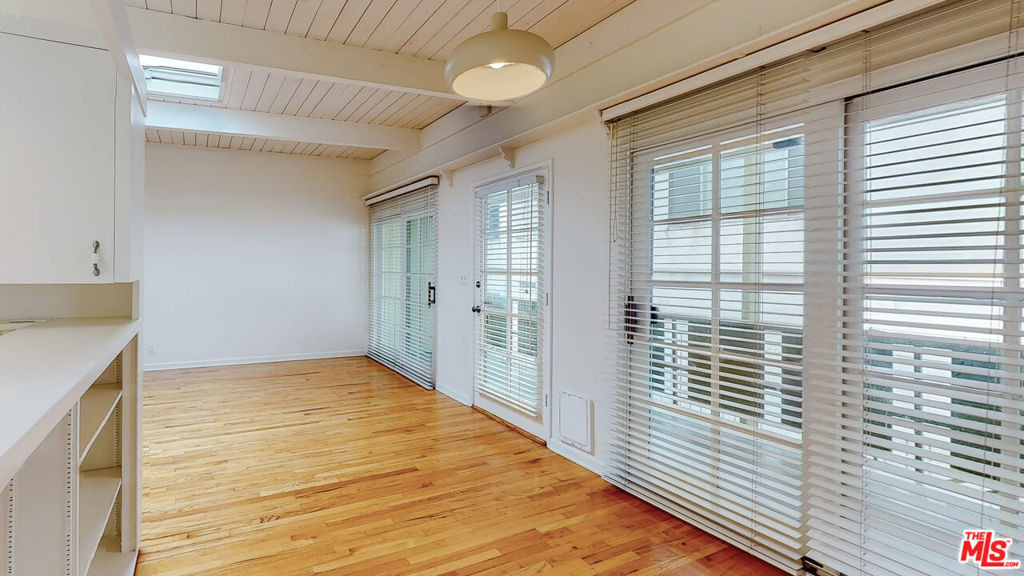 1123 10th Street - Photo 10
