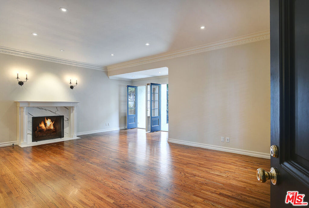 149 S Rodeo Drive - Photo 1