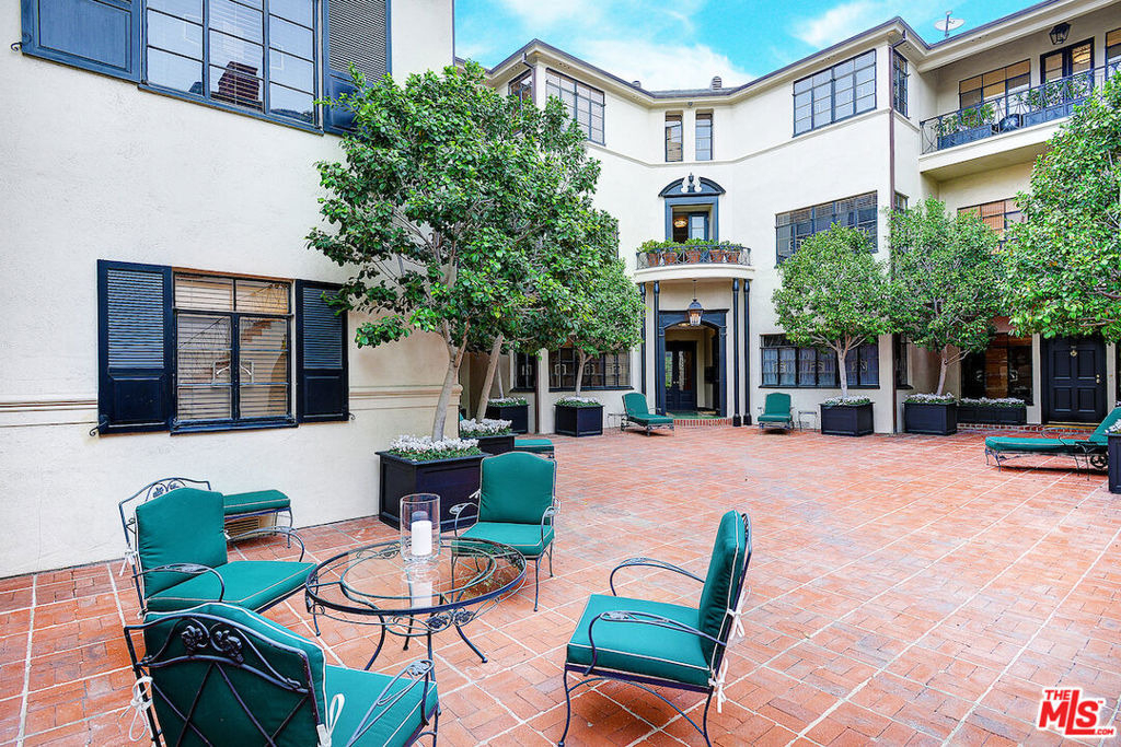 149 S Rodeo Drive - Photo 21