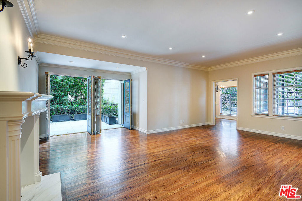 149 S Rodeo Drive - Photo 4