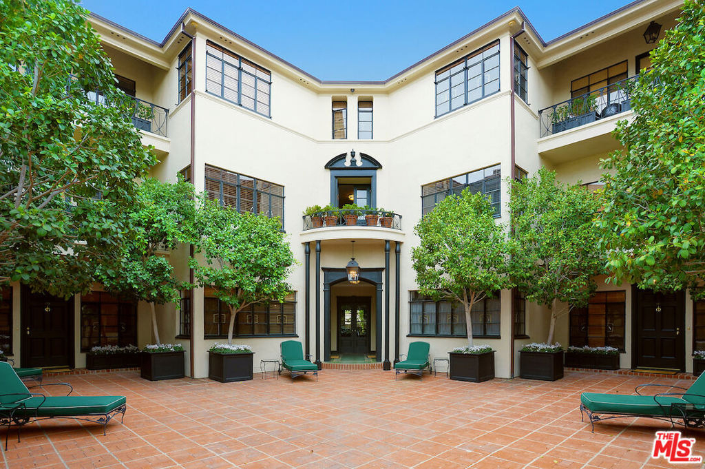 149 S Rodeo Drive - Photo 17