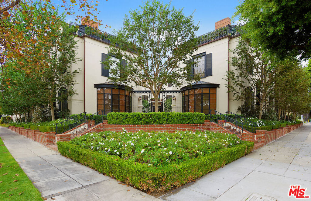 149 S Rodeo Drive - Photo 18