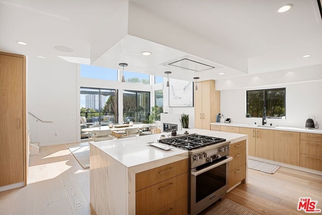 302 Ashland Avenue - Photo 2