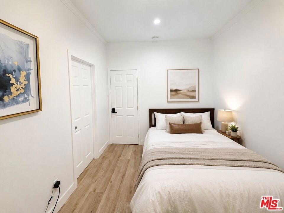 2927 S Catalina Street - Photo 9