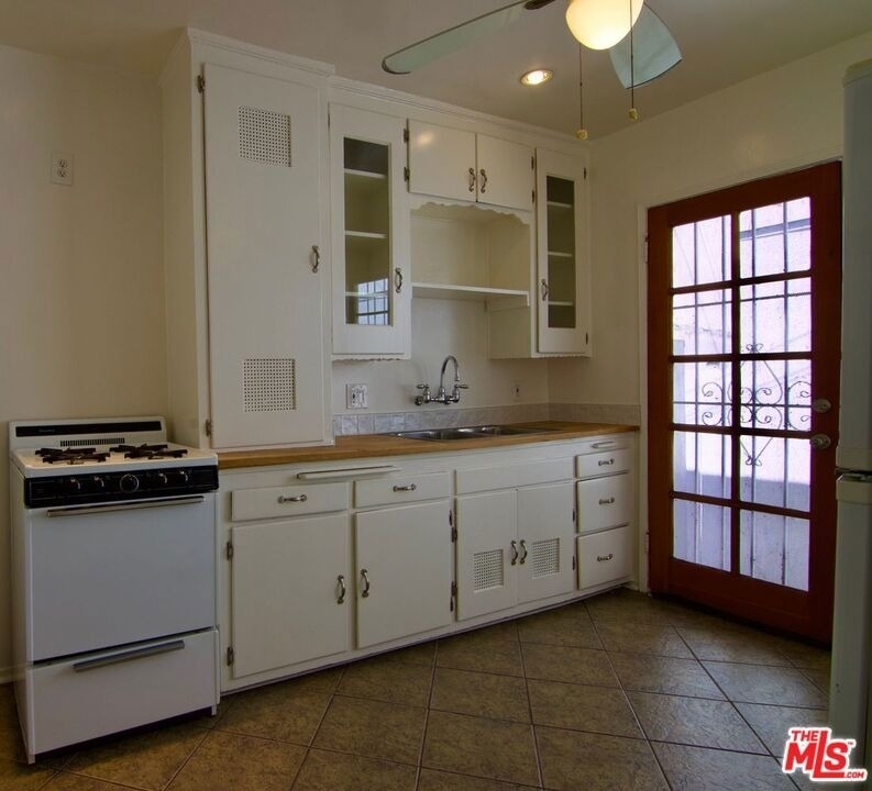 2916 Reservoir - Photo 22