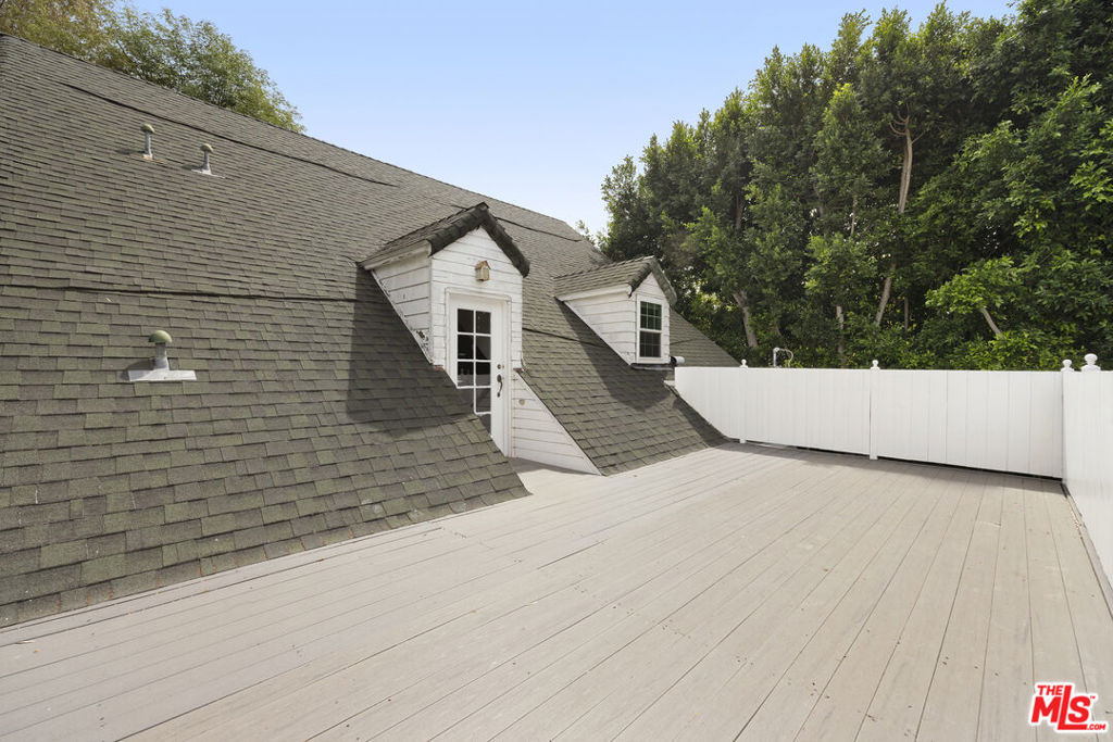 4309 Gentry Avenue - Photo 20